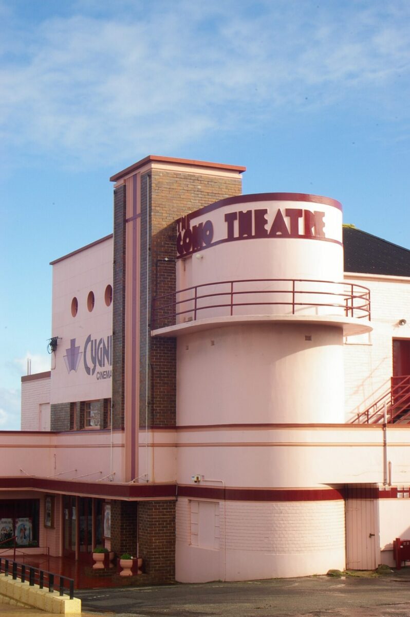 The Como Theatre, then the Cygnet, 2008